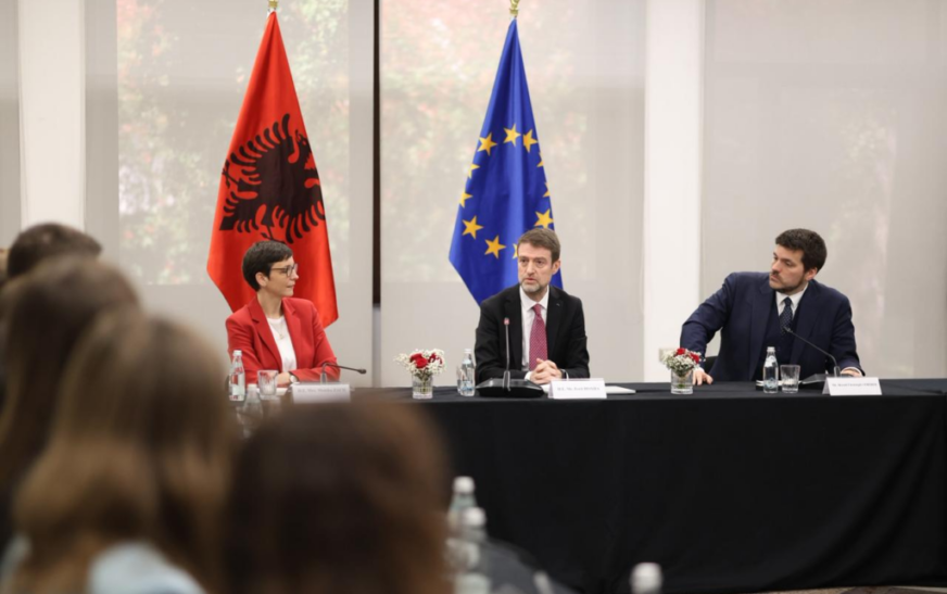 Sulm i ri në Kiev: goditet kompleksi ku banon ambasadori shqiptar, Tirana reagon ashpër
