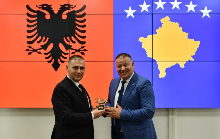 Drejtori i Policisë së Shqipërisë takohet me Hoxhën: Do forcojmë luftën kundër krimit të organizuar