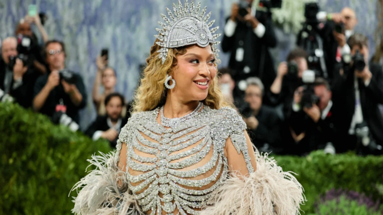 Rikthim pas një dekade – Beyonce merr gjithë vëmendjen në Met Gala 2026