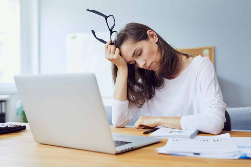 Nuk është vetëm lodhje/ Gjumi i tepërt gjatë ditës mund të tregojë probleme serioze shëndetësore