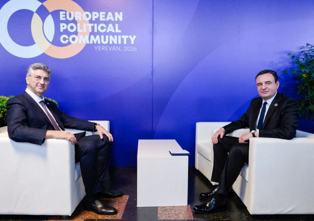 Kurti takohet me kryeministrin kroat, diskutohet për proceset euro-atlantike