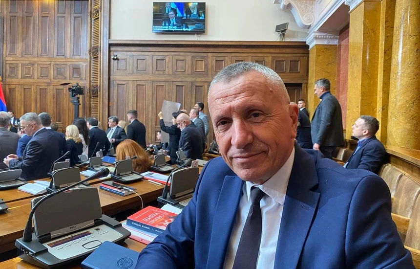 Propozohet rezolutë në Kuvendin e Serbisë për dënimin e krimeve serbe në Kosovë