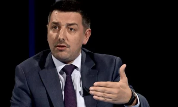 Mërgimtari e kërcënon Sylën: Ishalla nuk e zateti, se ai drejt e në spital ka me shku