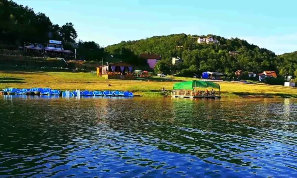 Një fëmijë nxirret nga Liqeni i Batllavës, shpëtohet falë reagimit të shpejt të policisë