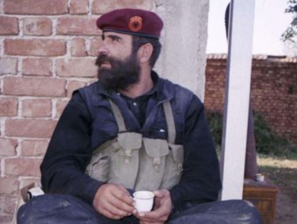 Vdekja e Sahit Jasharit, Lushtaku: I dha 13 anëtarë të familjes, duke e vulosur me gjak rrugën e çlirimit