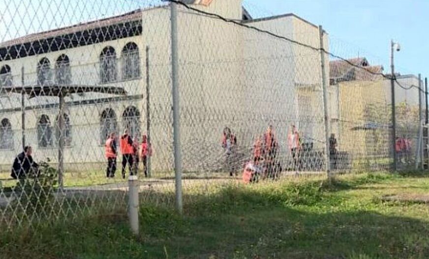 Arratisen 2 persona nga Qendra Korrektuese e Lipjanit, policia i kap dhe i kthen pas grilave