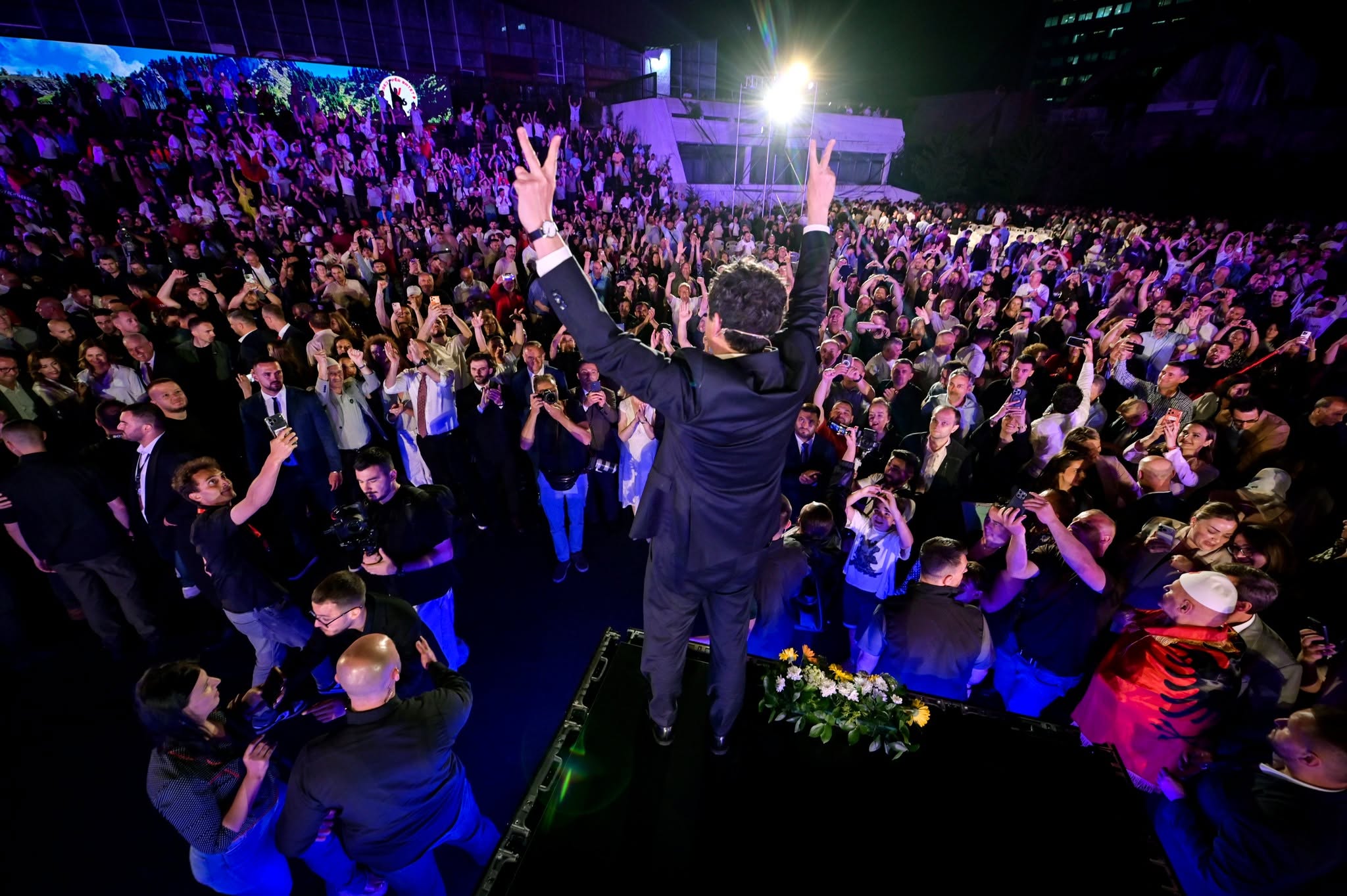Exit Poll-i i Klan Kosovës: LVV fituese e zgjedhjeve