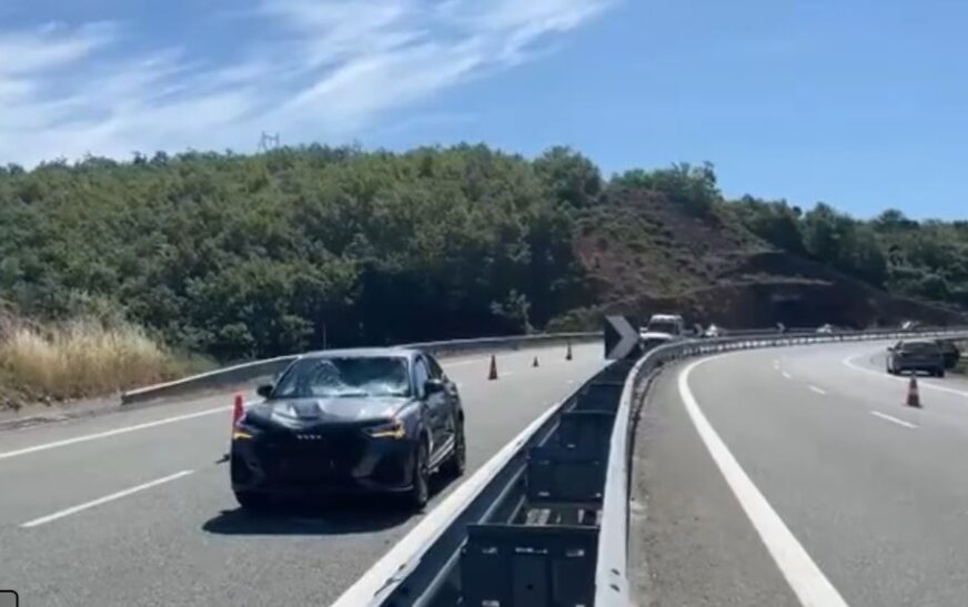 Vdes kosovari që u godit në “Rrugën e Kombit”, edhe shoferja e dyshuar është nga Kosova