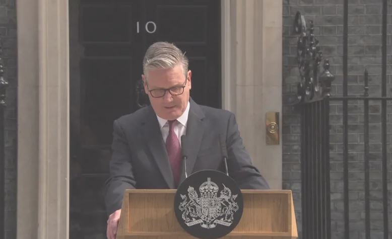 Jep dorëheqjen Kryeministri i Britanisë së Madhe