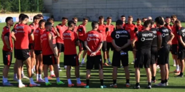 Çfarë fsheh trajneri i ri i Shqipërisë për “debutimin e zjarrit” me Izraelin?