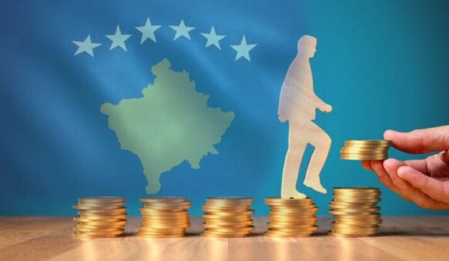 Raporti i OEK: Kosova me pagat më të ulëta në Ballkan, qytetarët vazhdojnë ta ndjejnë shtrenjtimin