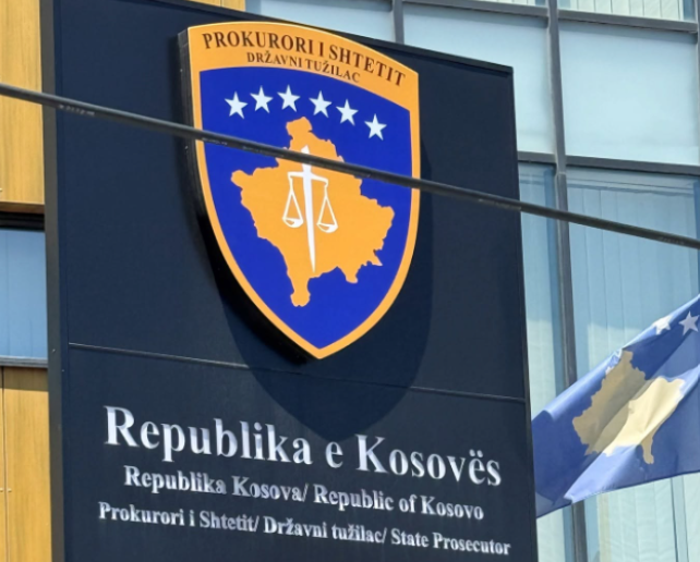 Ndalohen tre noterë, për keqpërdorim të detyrës zyrtare