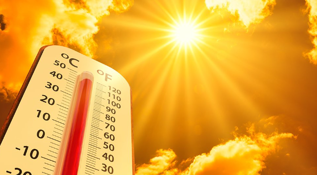 Alarm i kuq/ “Përvëlohet Shqipëria, temperatura 40 grade”, parashikimi i motit për ditën e sotme