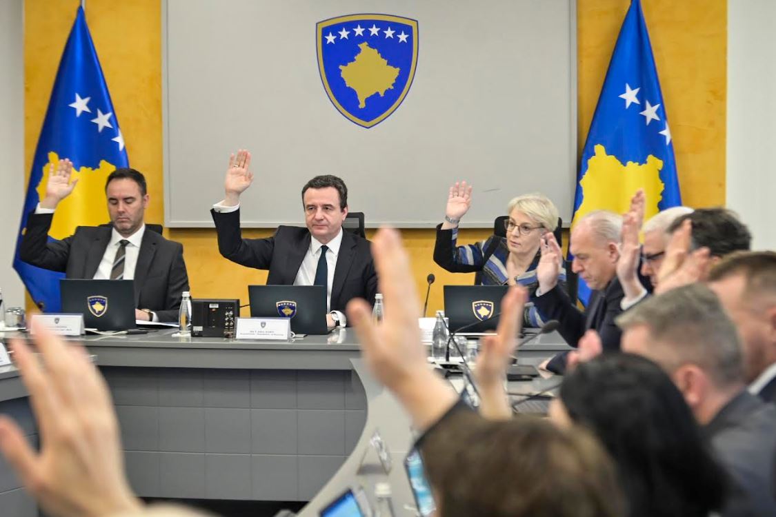 Qeveria pezullon rregulloren për caktimin e avokatëve ex officio