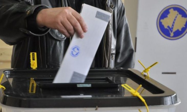 Zgjedhjet në Kosovë: Mbi 162 mijë qytetarë kanë votuar deri në orën 11:00