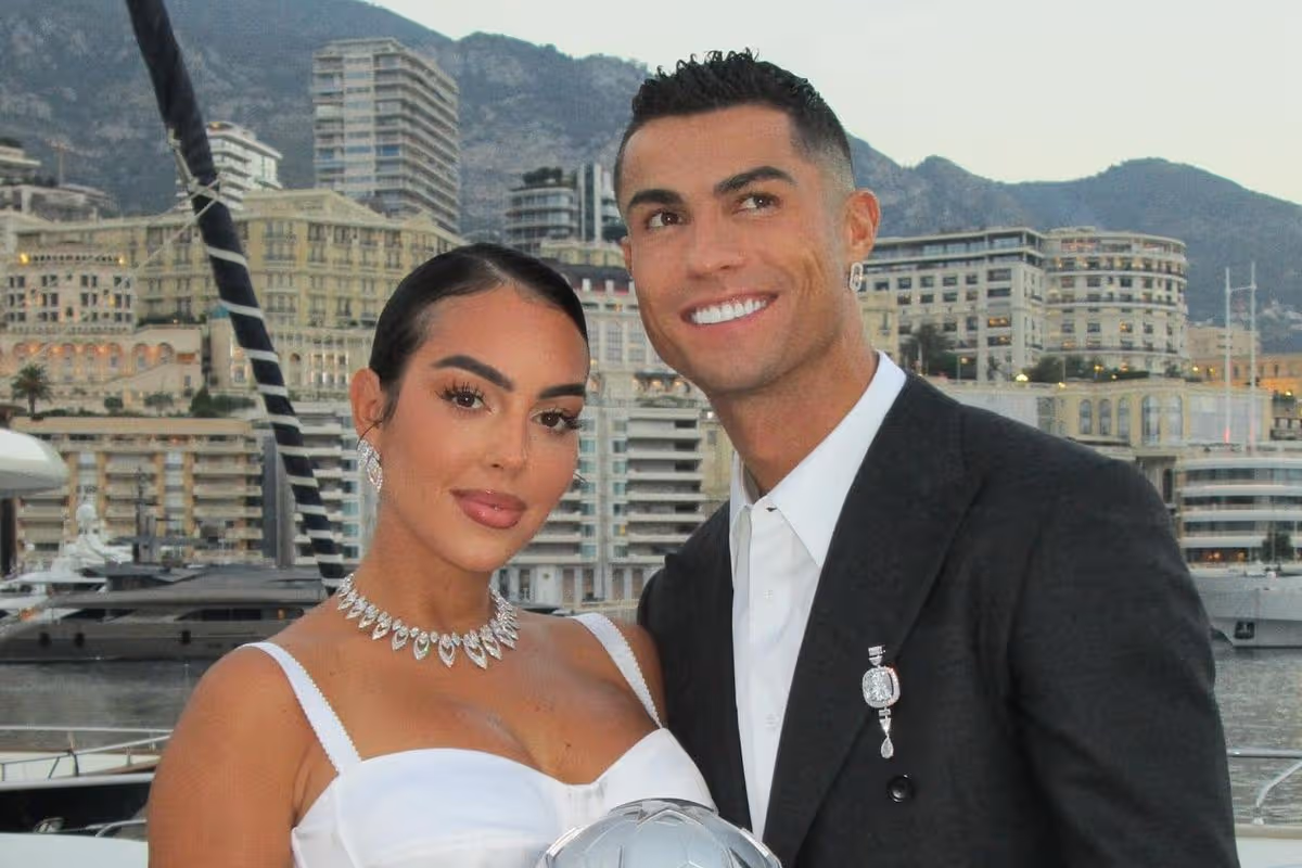 Cristiano dhe Georgina drejt martesës? Mediat portugeze raportojnë për ceremoni madhështore pranë Lisbonës