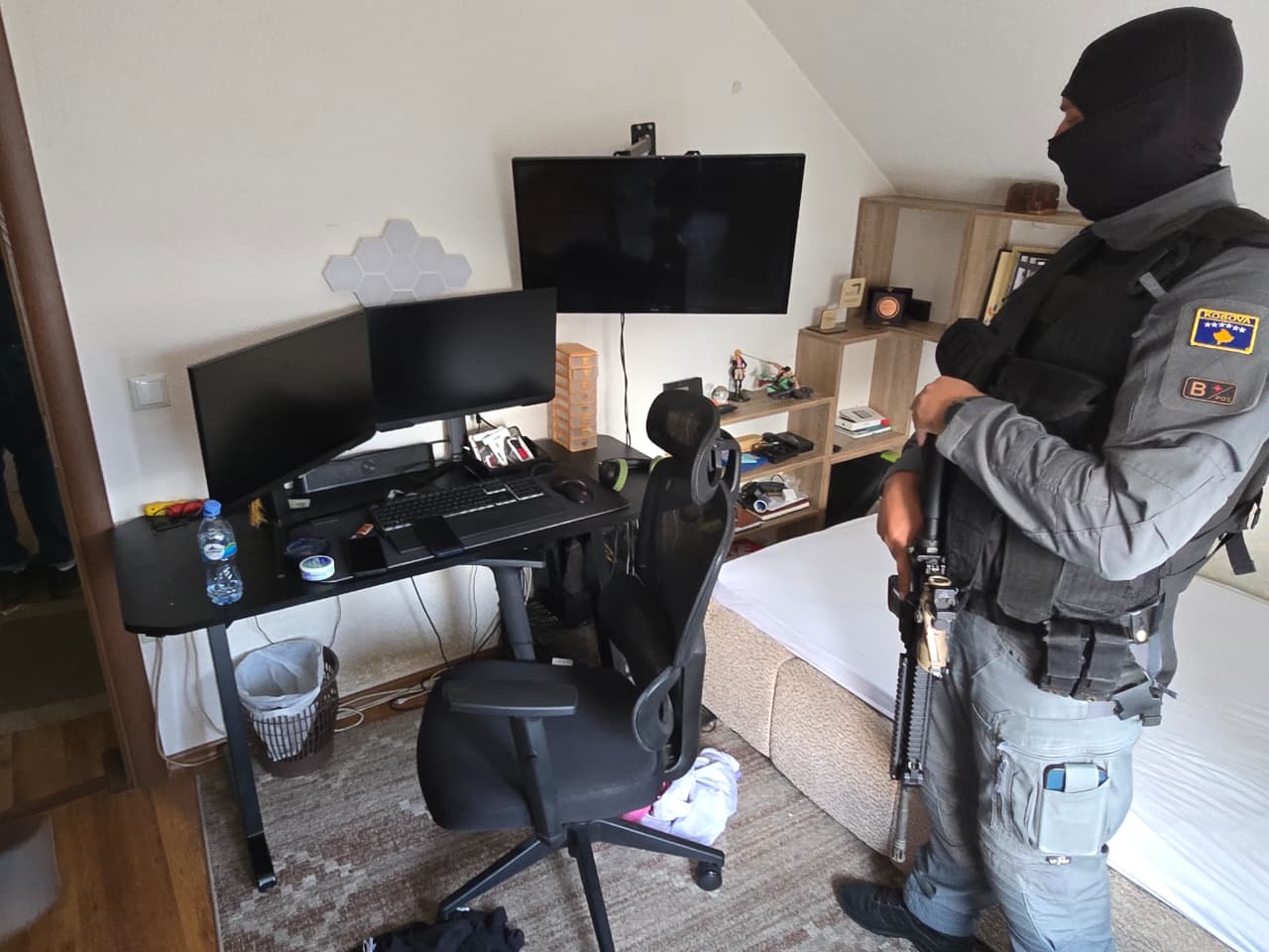 Goditet një rast i krimit kibernetik në Kosovë, arrestohet i dyshuari pas hetimeve me autoritetet e SHBA-së