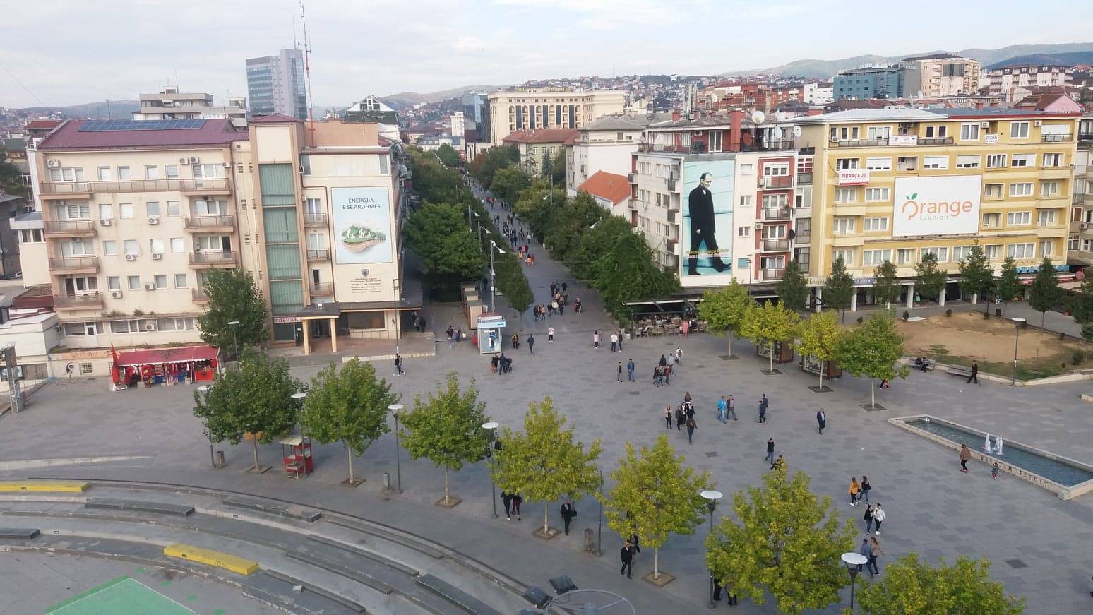 Pse djemtë po i braktisin universitetet në Kosovë? Alarmi për tregun e punës