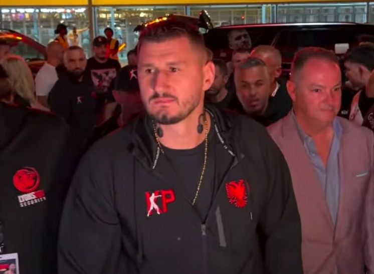 Gjithçka gati, këtu mund ta ndiqni meçin Prenga – Joshua