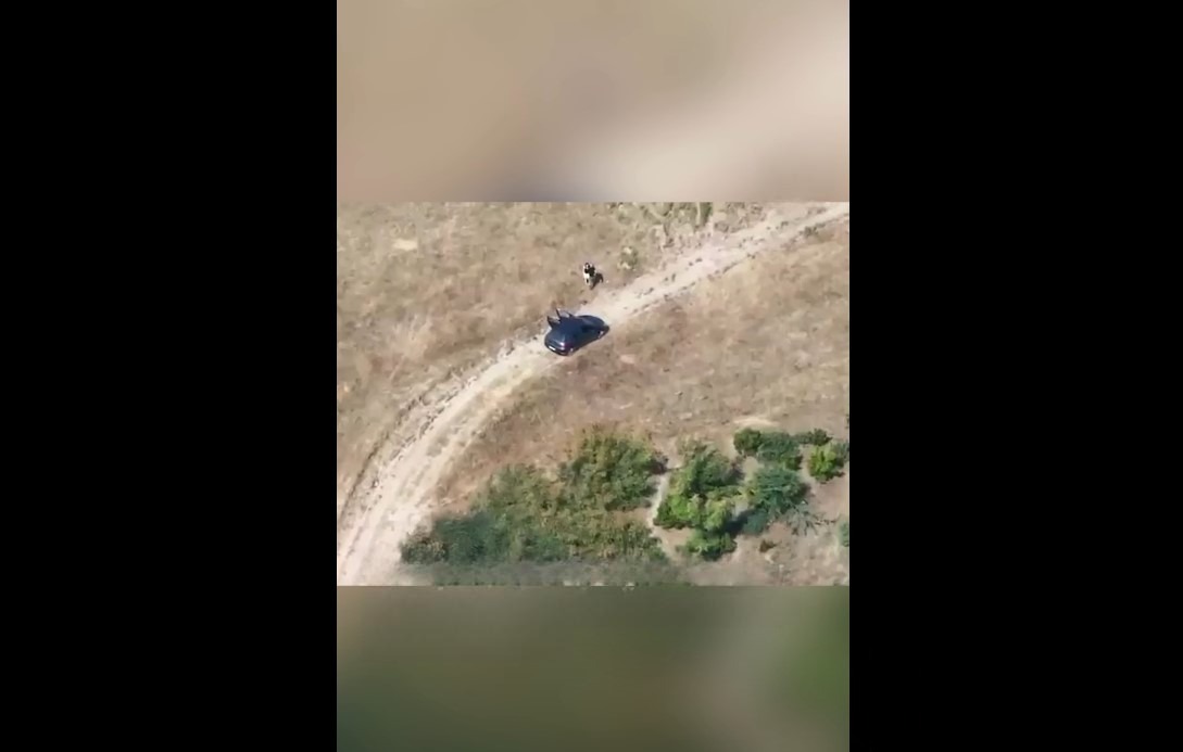 Ish-burri i vrau babanë, plagosi nënën dhe më pas e mori peng – publikohen pamjet e shpëtimit të 24-vjeçares
