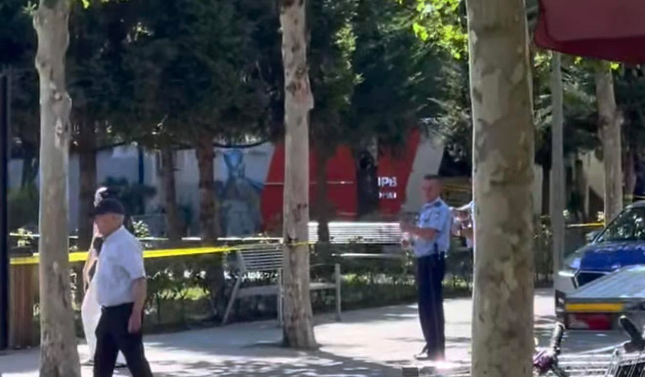Rrethohet zona në Ferizaj, në vendin ku theren me thikë dy qytetarë