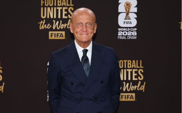 Collina mohon se gjyqtarët po ndihmojnë Argjentinën në Botëror