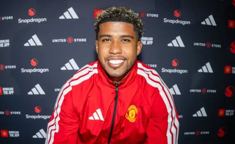 Zyrtare: Andrey Santos transferohet te Manchester Unitedi