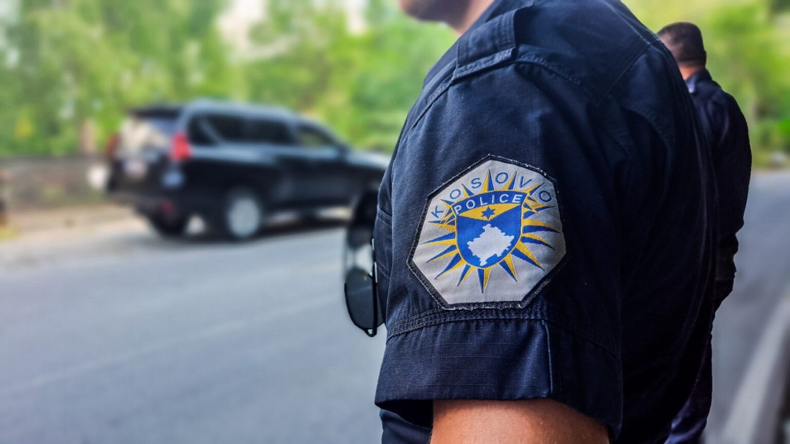 Policia në Gjakovë arreston tetë persona, në mesin e të arrestuarve edhe të dënuar për drogë e dhunë në familje