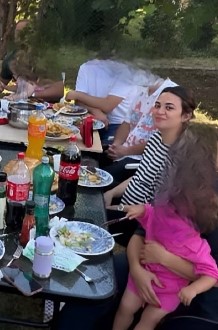 Albina Kelmendi shtatzënë, publikohet fotoja me barkun e rrumbullakosur