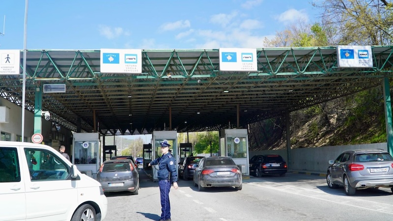 Vetëm 3 deri në 5 minuta pritje në pikat kufitare të Kosovës