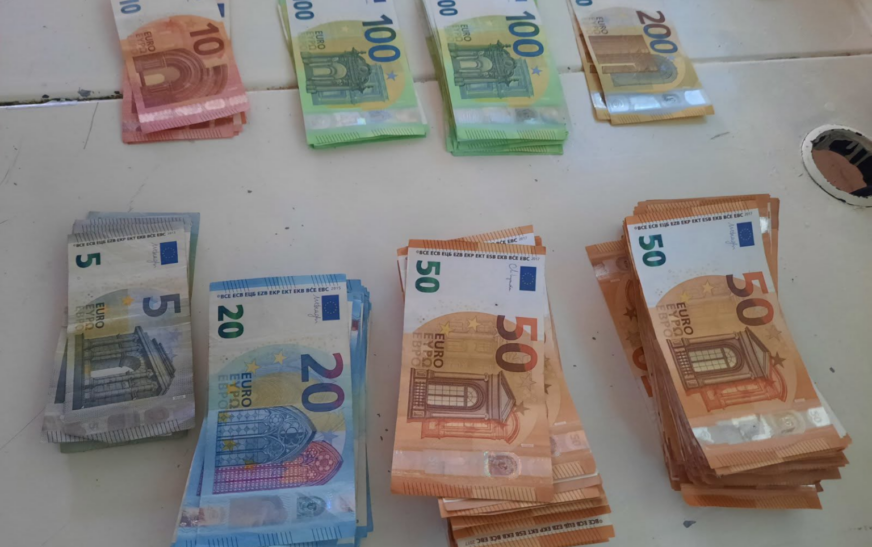 Dogana zbulon rreth 13 mijë euro të padeklaruara