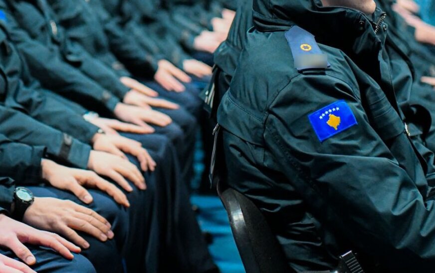 Policët nuk do të veshin më uniforma të shqyera, nënshkruhet kontrata milionëshe për uniforma të reja