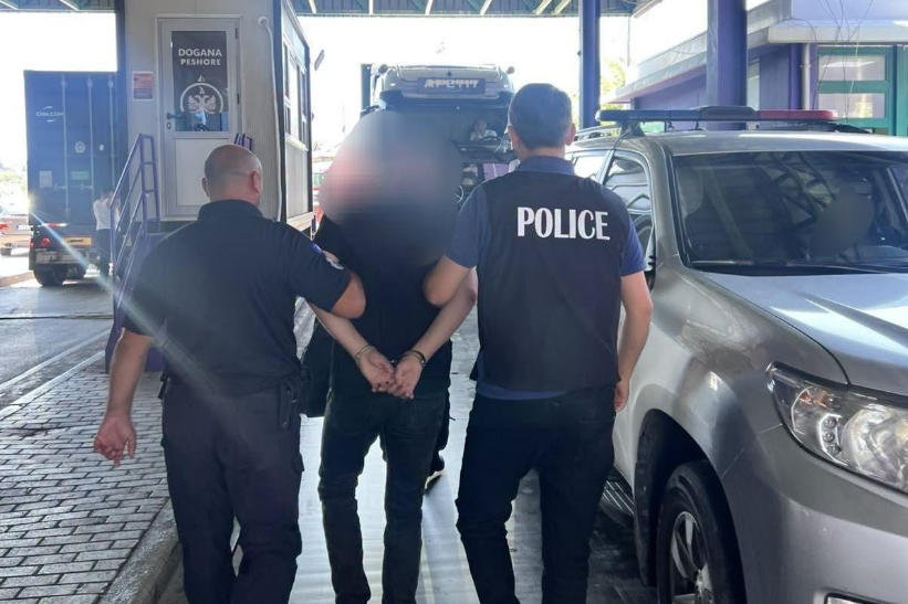 Ekstradohet nga Shqipëria një kosovar i dënuar me 11 vjet e 6 muaj burgim për vrasje