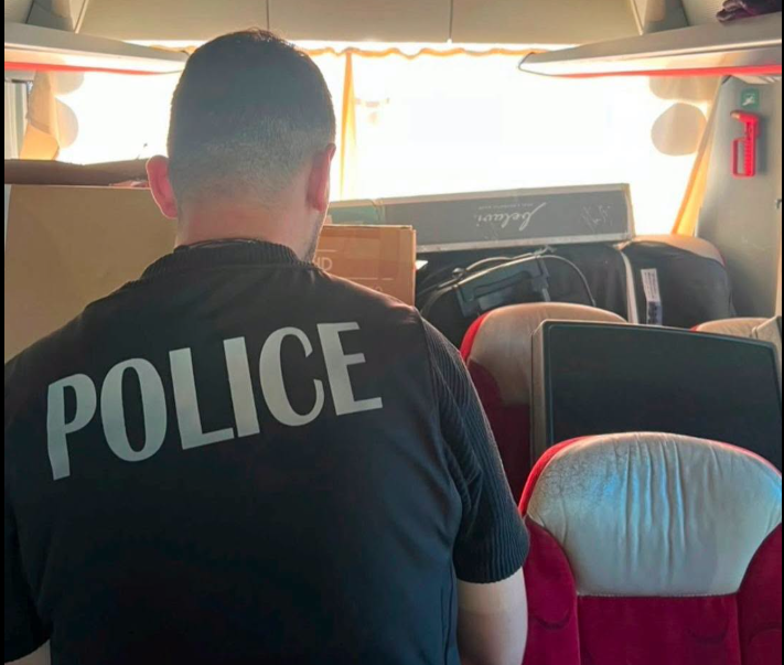 Kjo është kompania ku u gjetën 100 mijë euro të padeklaruara në autobus
