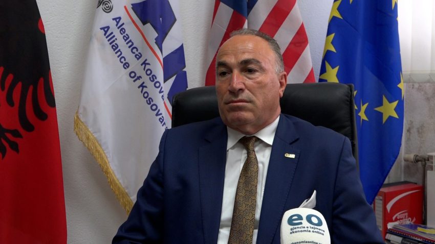AKB kërkon hetim për fushatat kundër produkteve vendore: Kush e sulmon “Made in Kosova”, po sulmon ekonominë