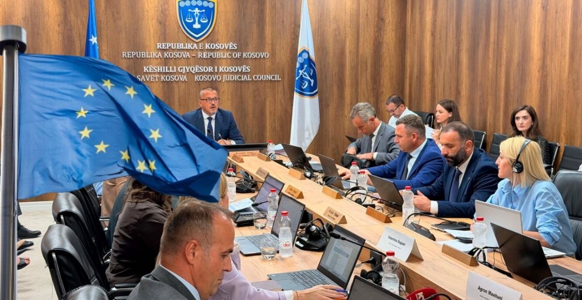 BE-ja reagon pas refuzimit të rikthimit të gjyqtarëve serbë në sistemin gjyqësor –