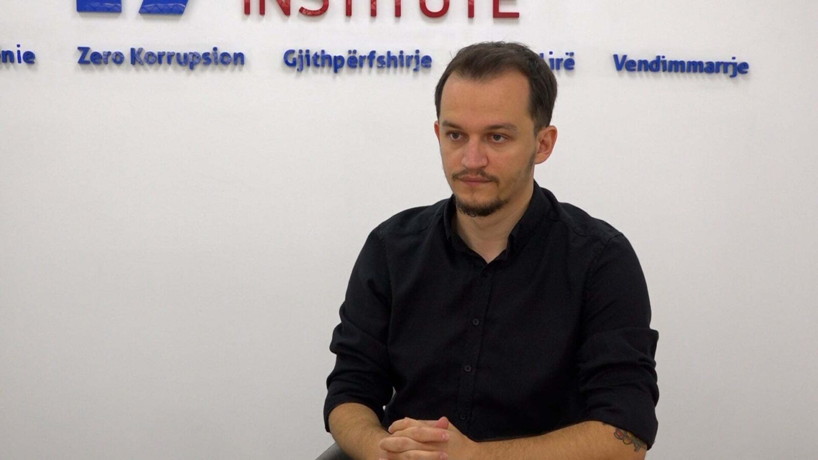 Cakolli: Haxhiu mund të mbetet u.d. Presidente edhe pas betimit si deputete, deri në zgjedhjen e kryetarit të ri të Kuvendit