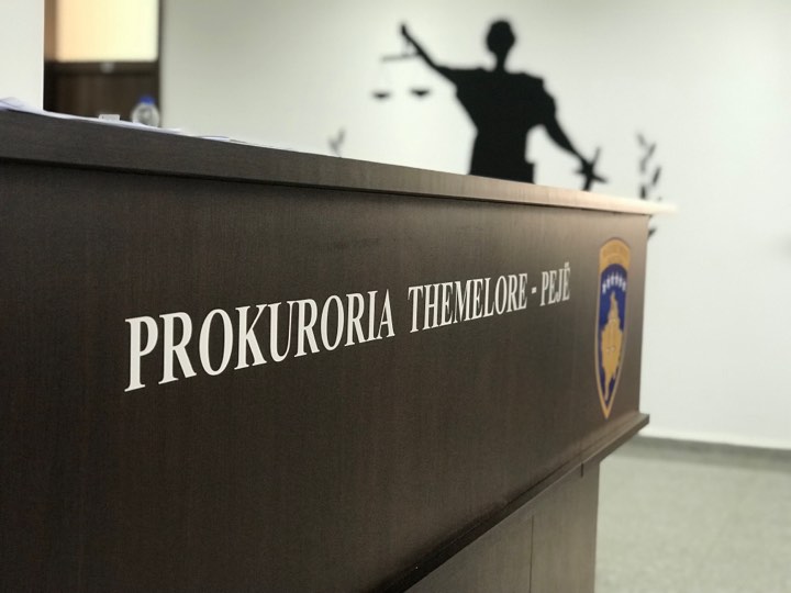 Pejë: Ngrihet aktakuzë ndaj dy të dyshuarve, viktimës i morën para për transplantim të veshkës
