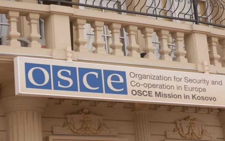 OSBE-ja i kërkon KGJK-së plotësimin e shpejtë të pozitave të lira pas lirimit të gjyqtarëve serbë –