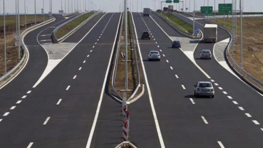 Të dielën në autostrada të Kosovës s’ka kufizim të qarkullimit të automjeteve me mbi 20 tonë