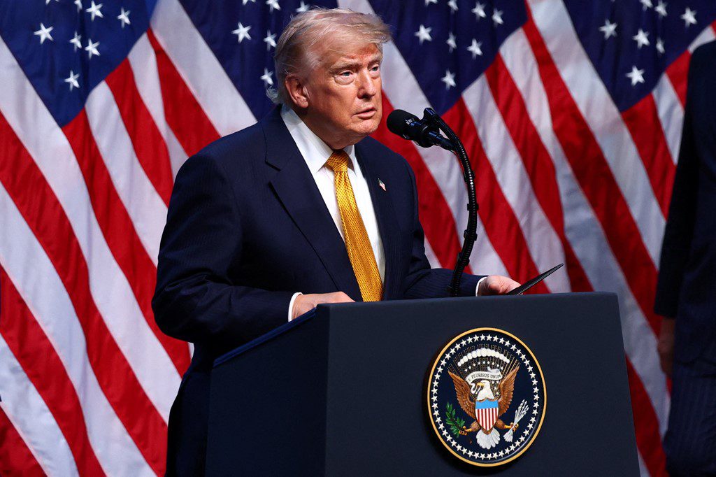 Trump: S’ka gjë që paguani benzinë më shtrenjtë, lufta mundëson që Irani i keq të mos ketë armë bërthamore