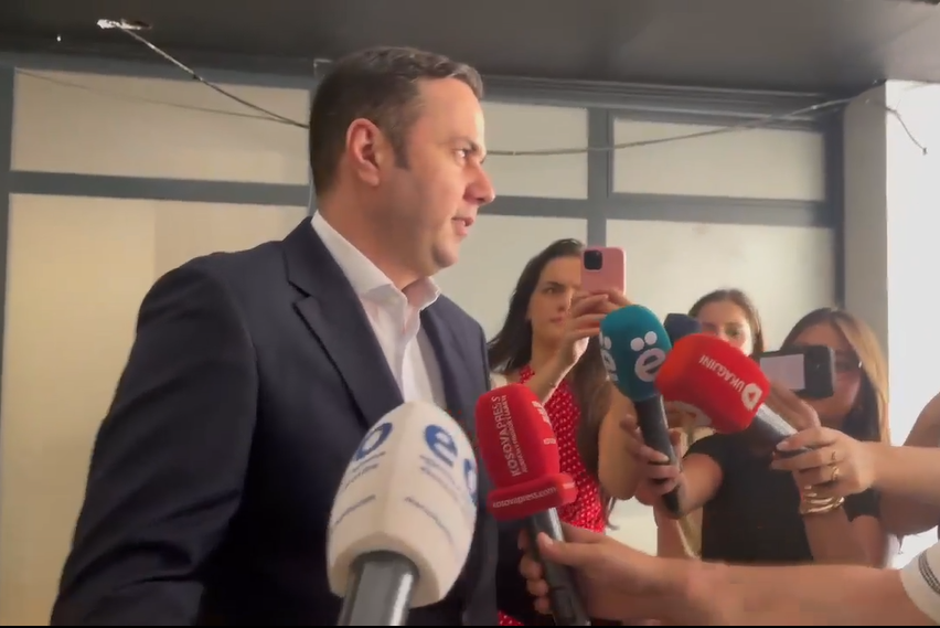 Abdixhiku flet pas takimit të GP, tregon se a do të ketë sot takim me Kurtin