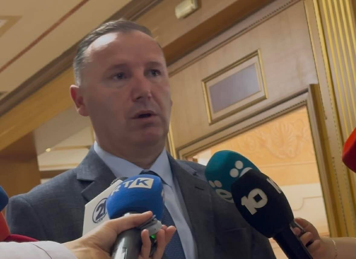Zemaj: Çdo shtyrje përtej afatit 30-ditor e fut Kosovën në krizë kushtetuese