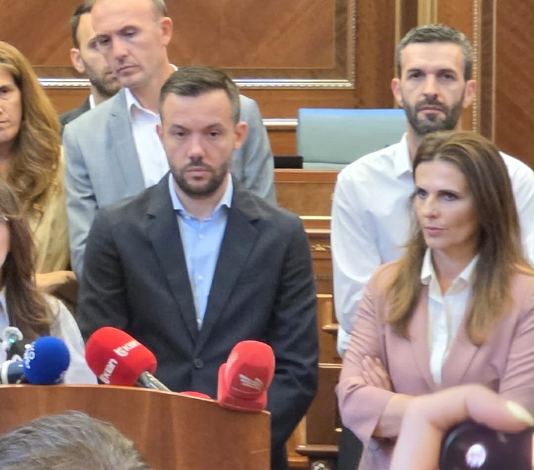 PDK-ja me ftesë për partitë: Nesër në orën 11:00 në kuvend