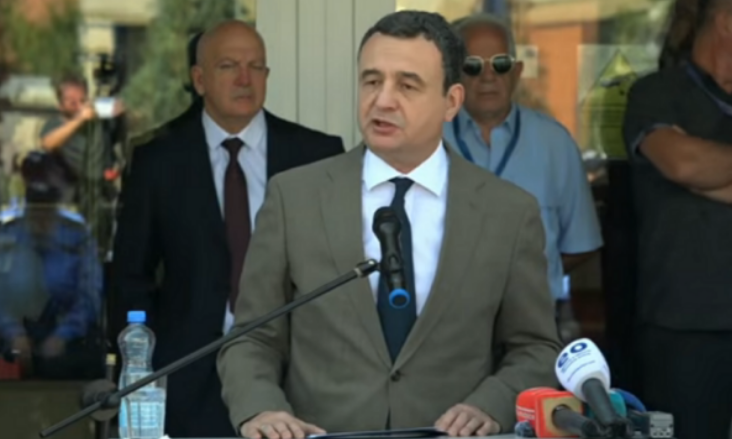 Kurti shfaqet në ceremoninë e diplomimit të kadetëve të Shërbimit Korrektues