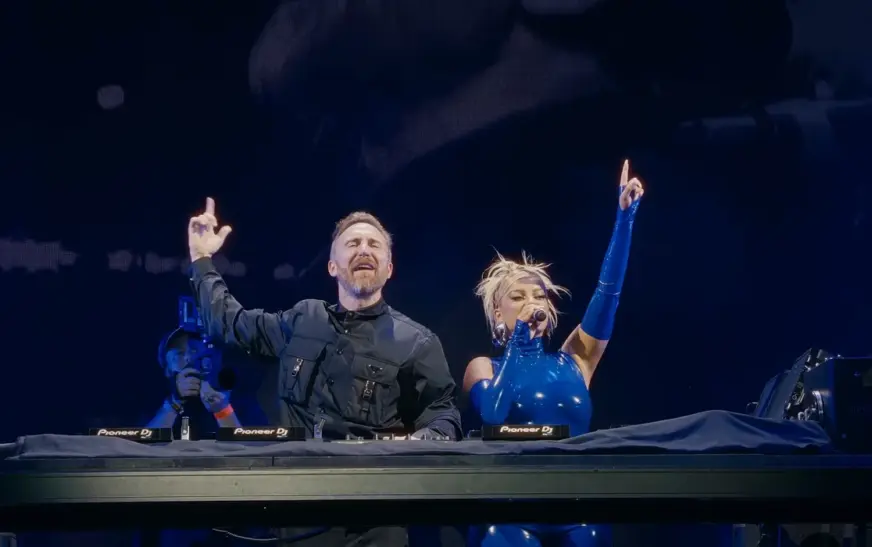 Bebe Rexha dhe David Guetta arrijnë vendin e parë me “Sad Girls” në klasifikimet e radiove amerikane të zhanrit dance