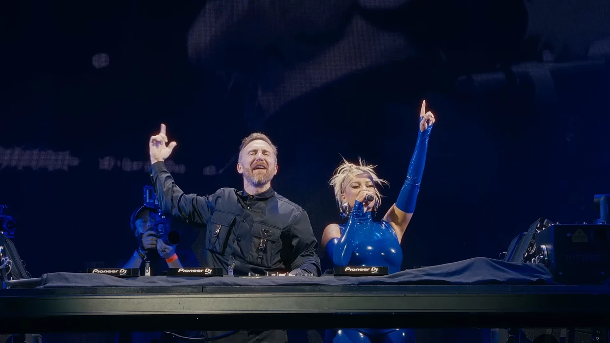 Bebe Rexha dhe David Guetta arrijnë vendin e parë me “Sad Girls” në klasifikimet e radiove amerikane të zhanrit dance