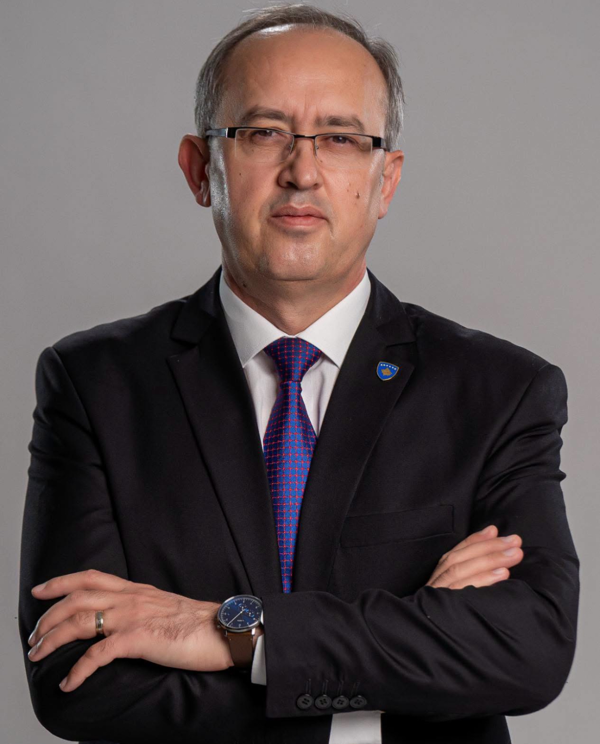 Avdullah Hoti reagon ndaj kandidaturës për President të Kosovës