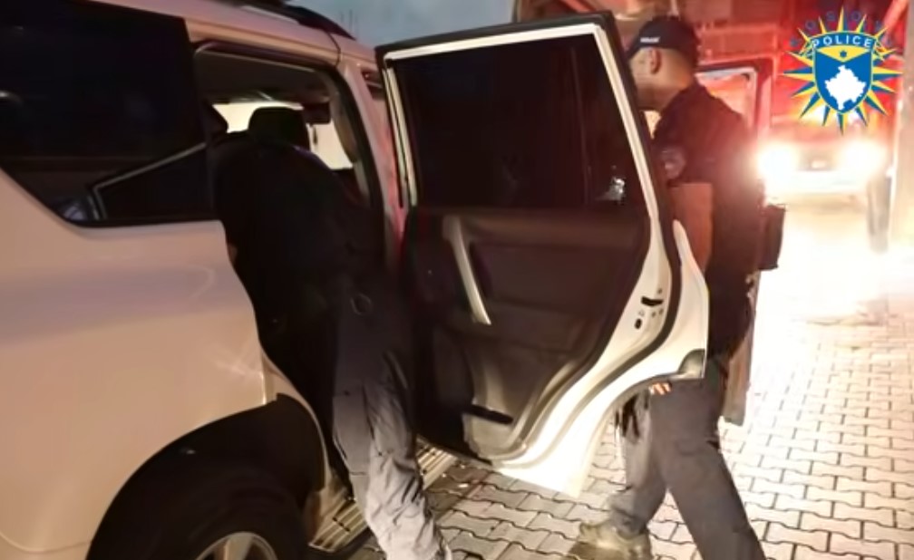 Prizren: Arrestohen tre të dyshuar për fajde, policia publikon pamjet e aksionit