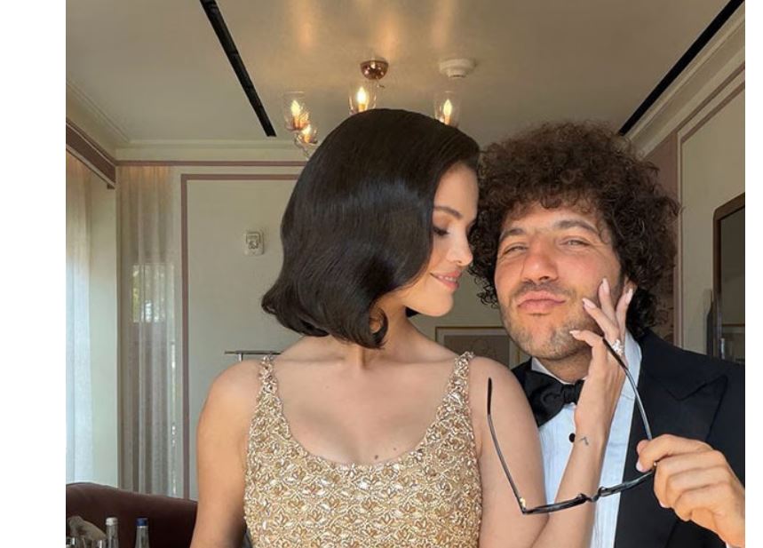 Paditet Selena Gomez! Investitorët e akuzojnë këngëtaren për mashtrim, kërkojnë rikthimin e 1.2 mln dollarëve